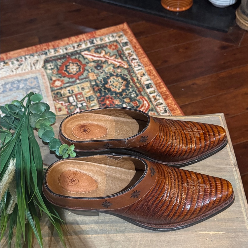 Ariat Desert Star Lizard Leather Clog Mules Size 8.5B Brown Block Heel Slip On - Picture 2 of 9